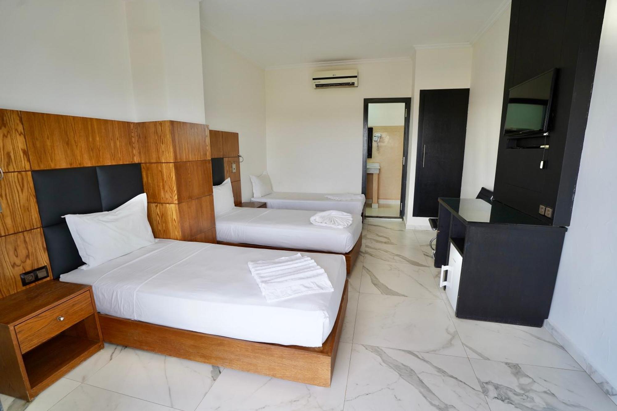 Ourika Camp Suites Hotel & Resort El Harkat Exterior photo